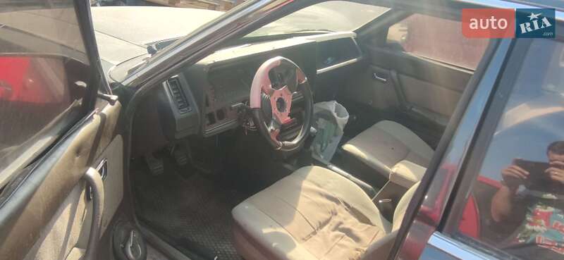 Седан Ford Granada 1983 в Тернополе
