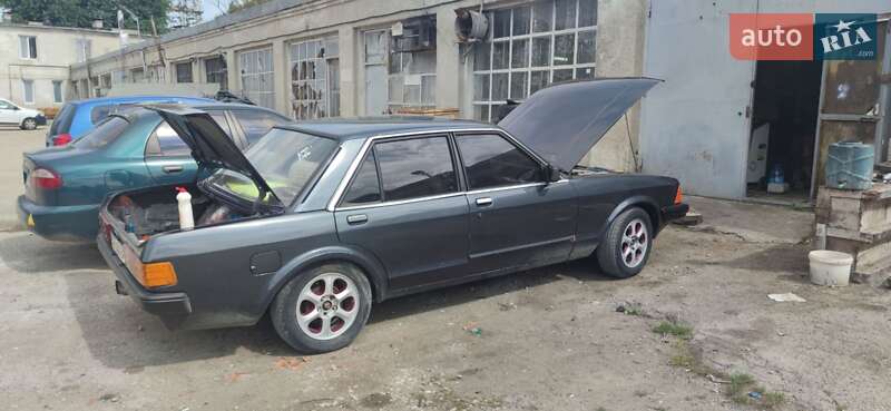 Седан Ford Granada 1983 в Тернополе