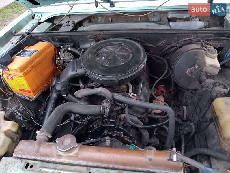 Седан Ford Granada 1982 в Черновцах