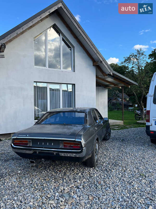 Седан Ford Granada 1976 в Коломые