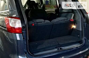 Минивэн Ford Grand C-Max 2010 в 