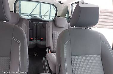 Минивэн Ford Grand C-Max 2016 в 