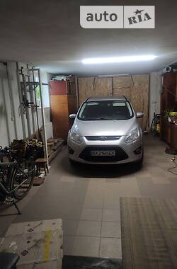 Ford Grand C-Max 2012