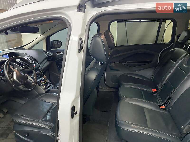 Мінівен Ford Grand C-Max 2015 в Кам'янському