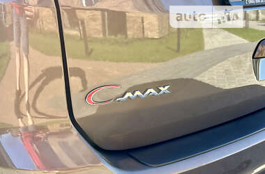 Минивэн Ford Grand C-Max 2016 в Ивано-Франковске