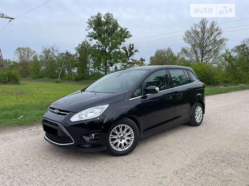Минивэн Ford Grand C-Max 2011 в 