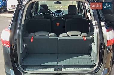 Минивэн Ford Grand C-Max 2010 в 