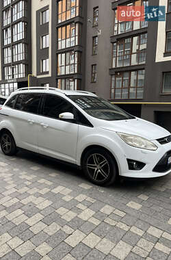 Ford Grand C-Max 2012