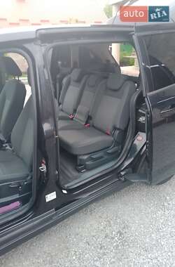 Минивэн Ford Grand C-Max 2011 в 