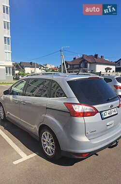 Минивэн Ford Grand C-Max 2012 в 