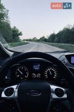 Минивэн Ford Grand C-Max 2010 в 