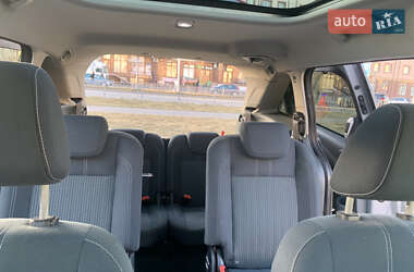 Минивэн Ford Grand C-Max 2010 в 