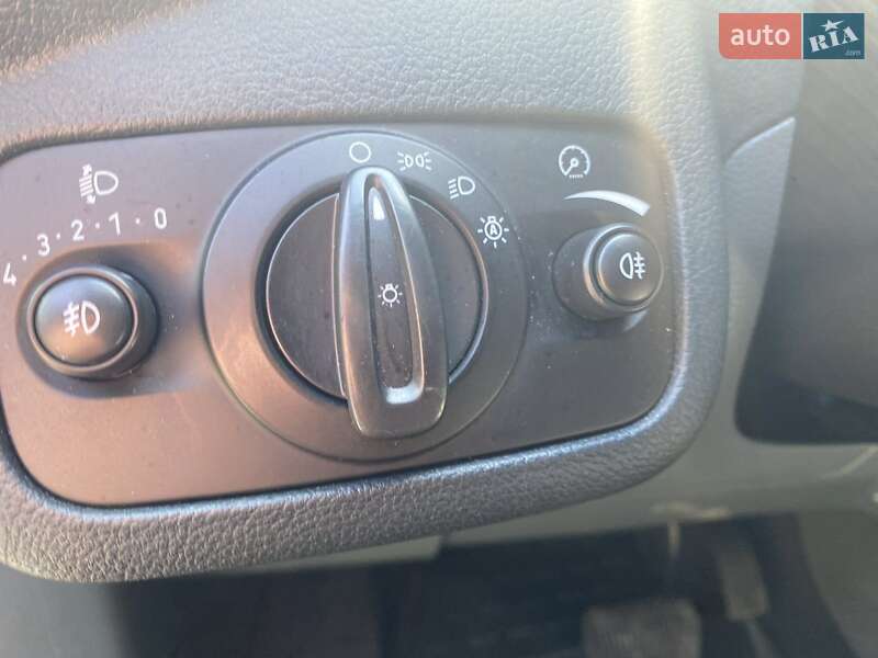 Мінівен Ford Grand C-Max 2011 в Львові фото 15 Мінівен Ford Grand C-Max 2011 в Львові
