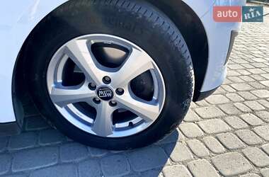 Мінівен Ford Grand C-Max 2010 в 