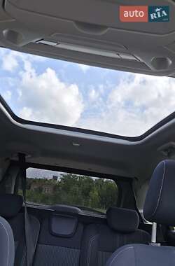 Мінівен Ford Grand C-Max 2011 в 