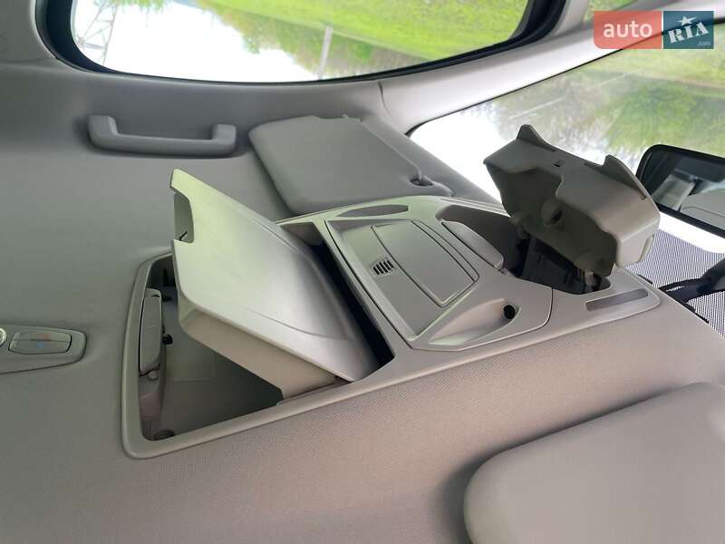 Минивэн Ford Grand C-Max 2011 в Богуславе фото 47 Минивэн Ford Grand C-Max 2011 в Богуславе