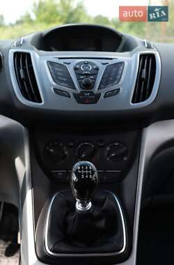 Минивэн Ford Grand C-Max 2011 в 