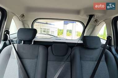 Минивэн Ford Grand C-Max 2011 в 