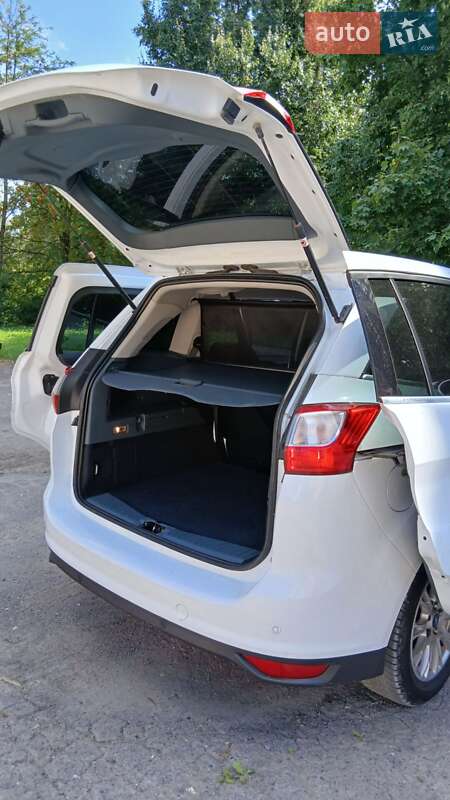 Минивэн Ford Grand C-Max 2011 в Тернополе