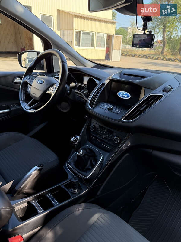 Мінівен Ford Grand C-Max 2017 в Кривому Розі