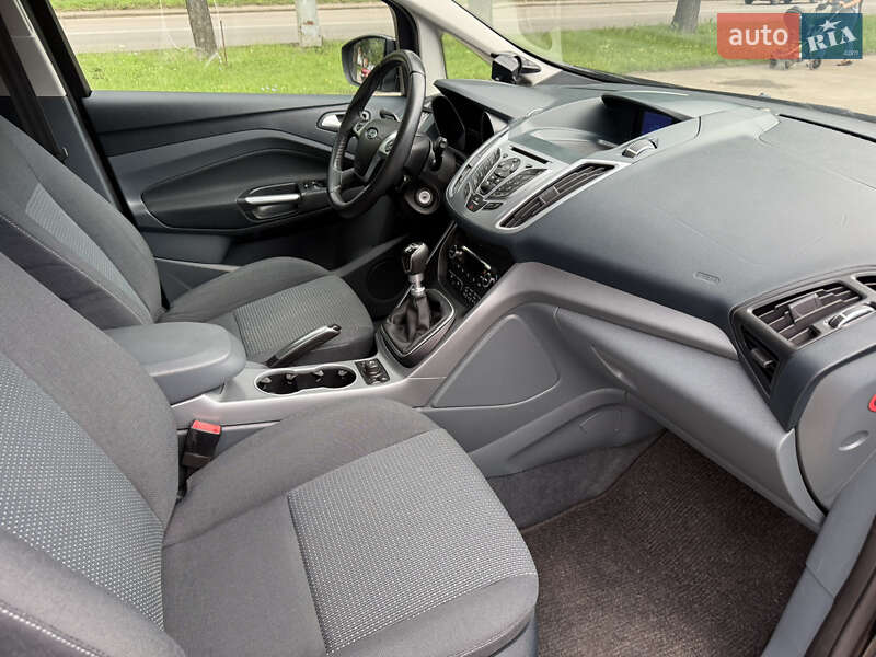 Минивэн Ford Grand C-Max 2011 в Ровно