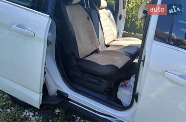 Минивэн Ford Grand C-Max 2011 в 