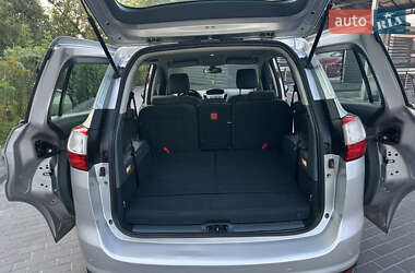 Минивэн Ford Grand C-Max 2010 в 