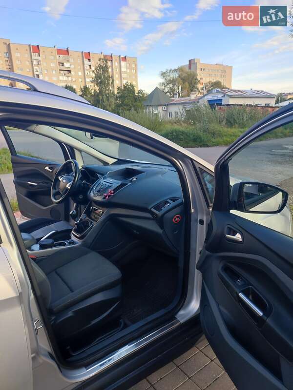 Минивэн Ford Grand C-Max 2014 в Долине фото 33 Минивэн Ford Grand C-Max 2014 в Долине