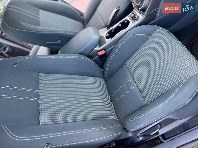 Мінівен Ford Grand C-Max 2012 в Стрию