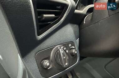 Минивэн Ford Grand C-Max 2011 в 