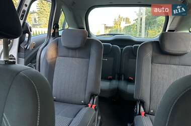 Мінівен Ford Grand C-Max 2010 в 