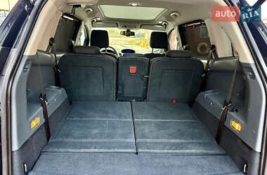 Минивэн Ford Grand C-Max 2011 в 