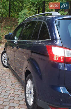 Мінівен Ford Grand C-Max 2010 в  фото 21 Мінівен Ford Grand C-Max 2010 в