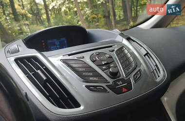Мінівен Ford Grand C-Max 2010 в  фото 34 Мінівен Ford Grand C-Max 2010 в