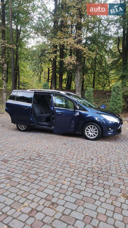 Мінівен Ford Grand C-Max 2010 в  фото Мінівен Ford Grand C-Max 2010 в