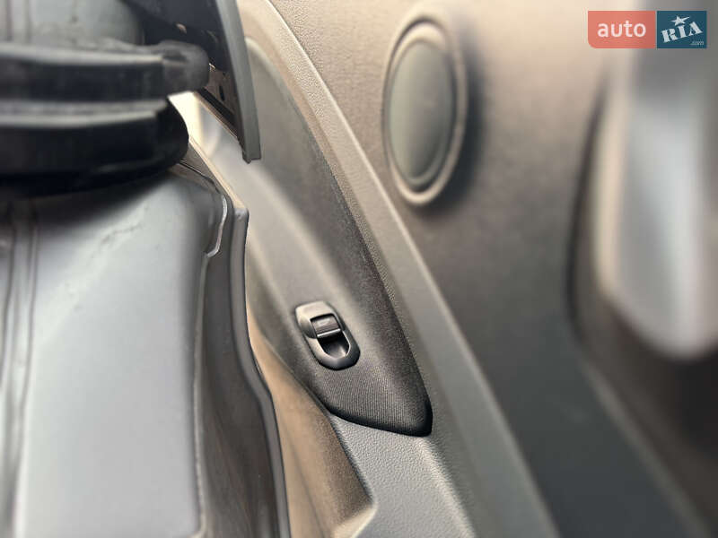 Минивэн Ford Grand C-Max 2012 в Ровно