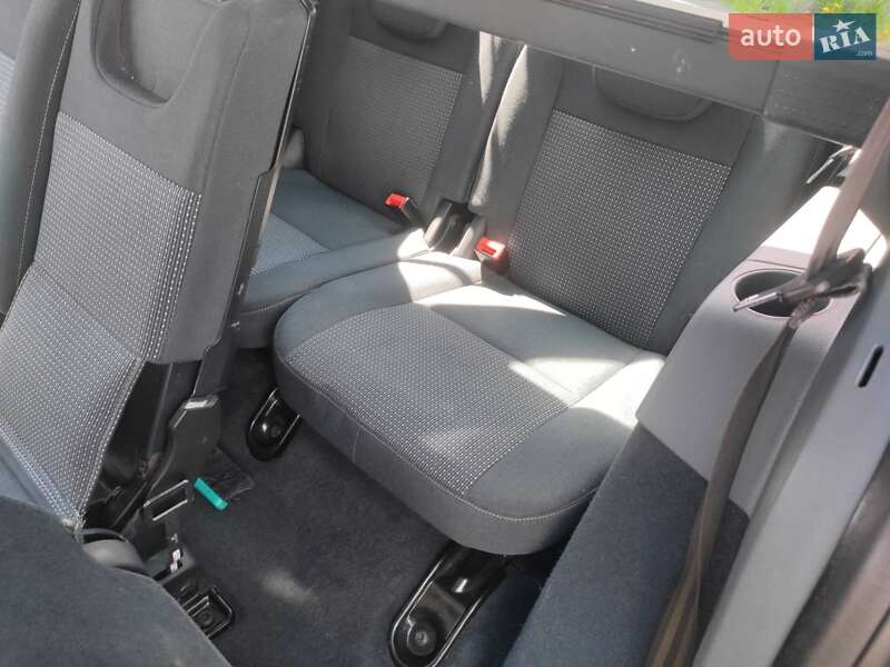 Минивэн Ford Grand C-Max 2010 в Львове фото 22 Минивэн Ford Grand C-Max 2010 в Львове