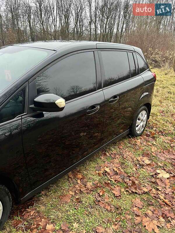 Минивэн Ford Grand C-Max 2011 в Городке