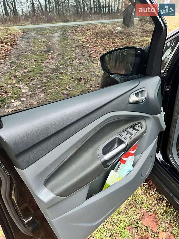 Минивэн Ford Grand C-Max 2011 в Городке