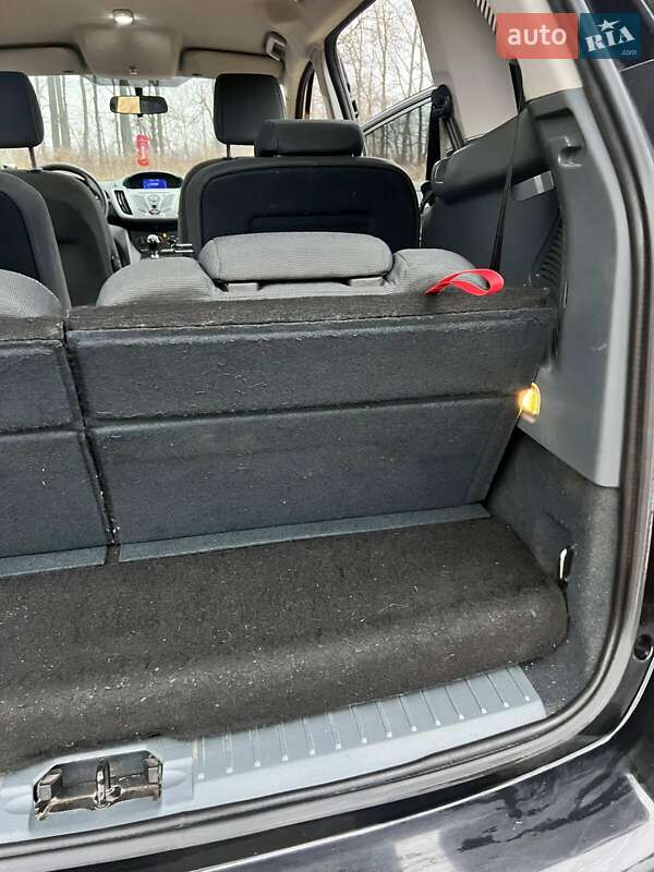 Минивэн Ford Grand C-Max 2011 в Городке