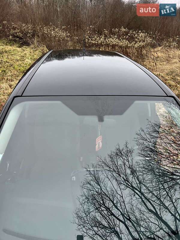 Минивэн Ford Grand C-Max 2011 в Городке