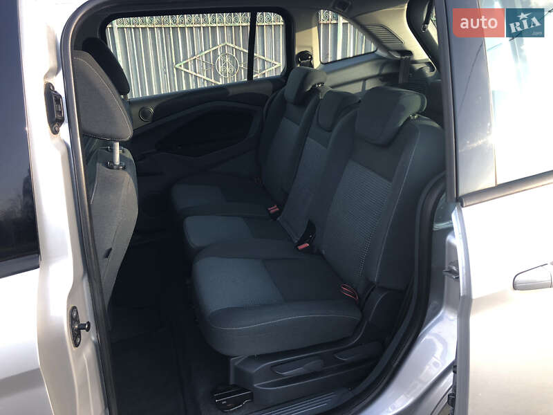 Минивэн Ford Grand C-Max 2010 в Мукачево