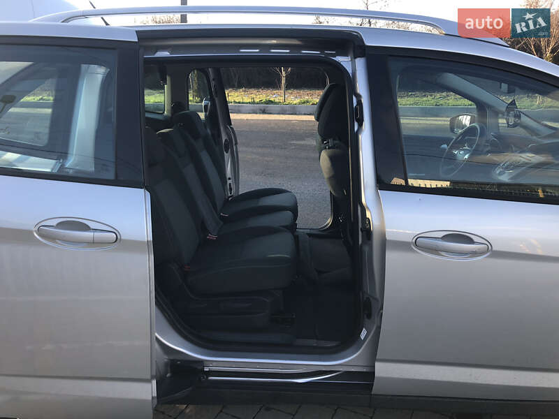 Минивэн Ford Grand C-Max 2010 в Мукачево