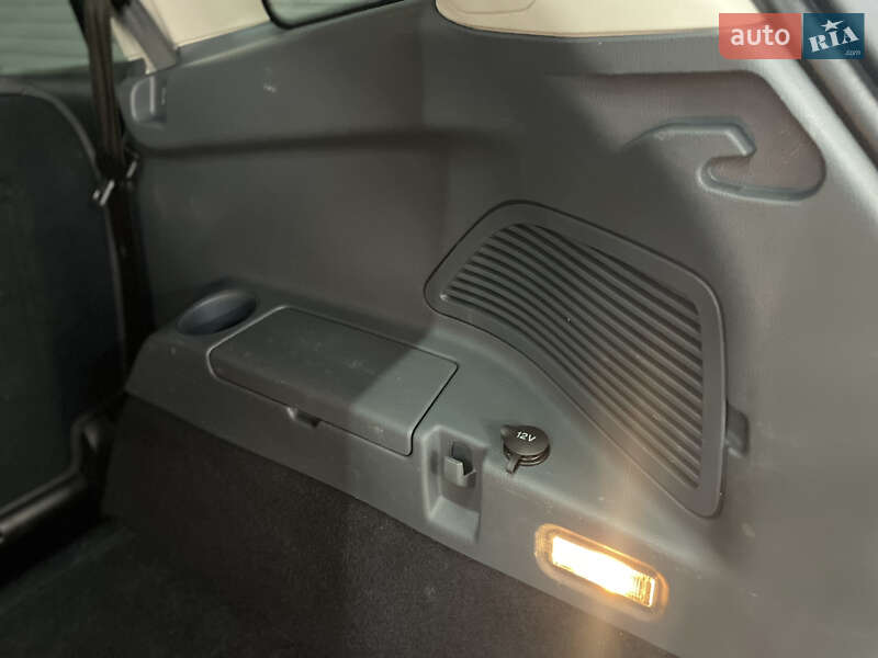 Минивэн Ford Grand C-Max 2015 в Стрые фото 27 Минивэн Ford Grand C-Max 2015 в Стрые