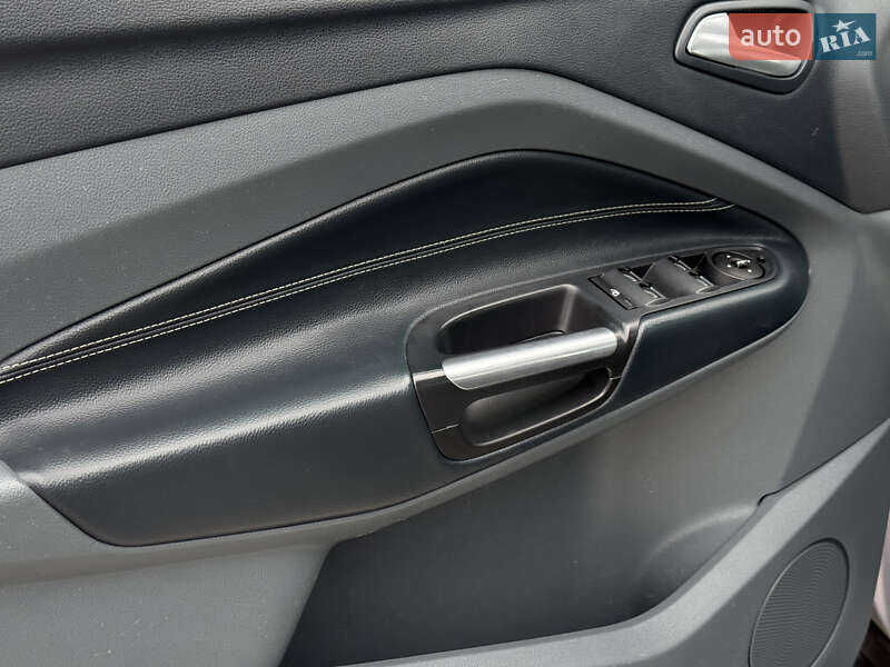 Мінівен Ford Grand C-Max 2011 в Стрию