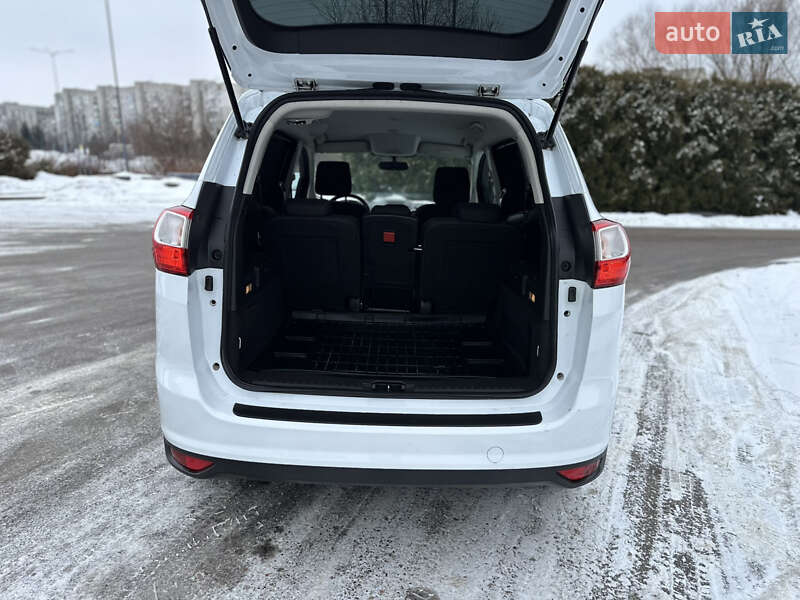 Минивэн Ford Grand C-Max 2017 в Дрогобыче