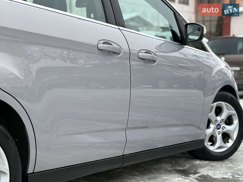 Минивэн Ford Grand C-Max 2011 в Стрые