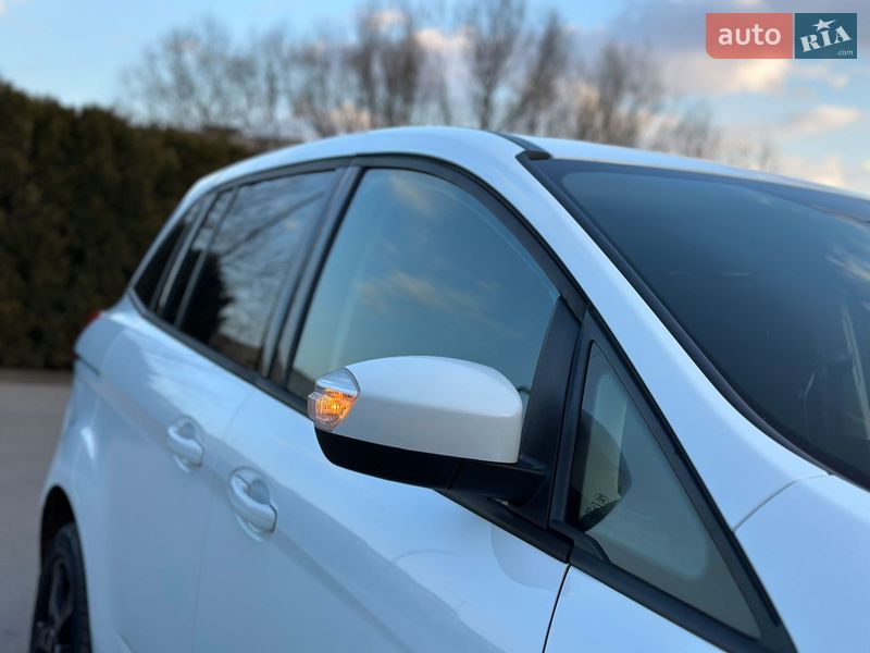 Минивэн Ford Grand C-Max 2017 в Дрогобыче