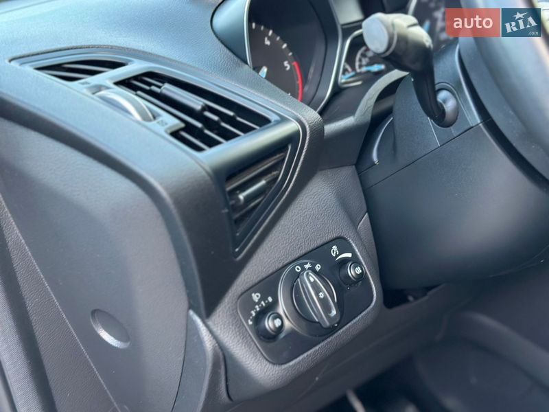 Минивэн Ford Grand C-Max 2017 в Дрогобыче