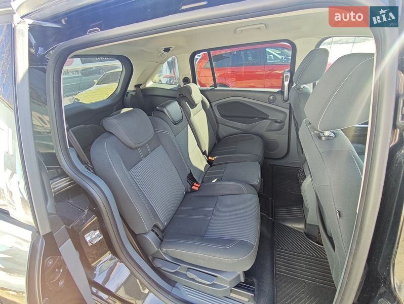 Минивэн Ford Grand C-Max 2010 в Киеве